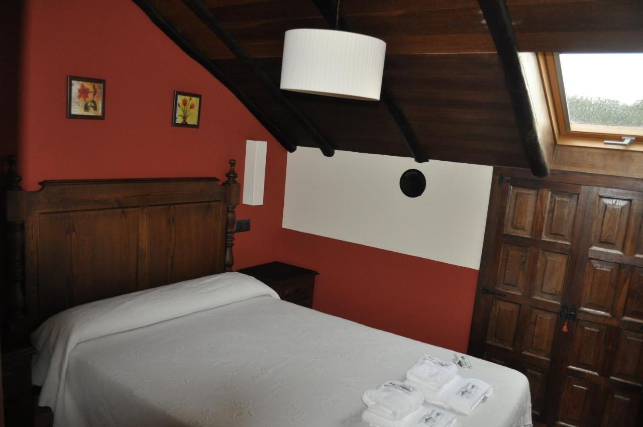 Apartamentos Rurales Castro De Vilaosende Рибадео Екстериор снимка